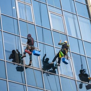 Почистване на фасади